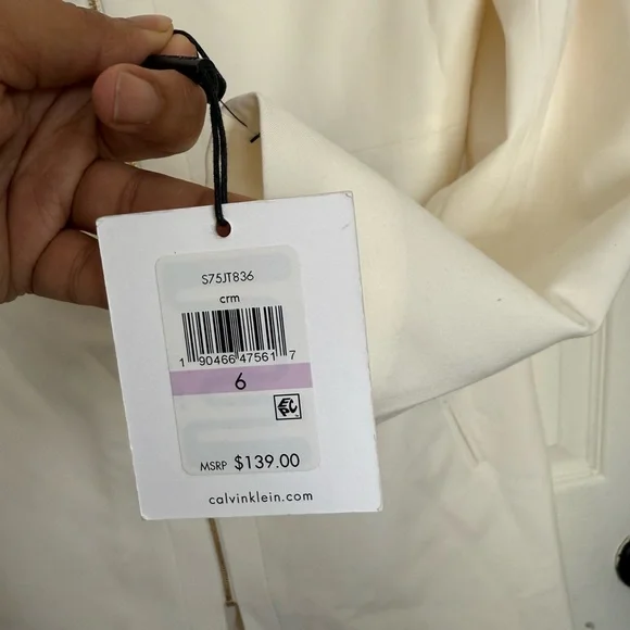 Calvin Klein Elegant Cream Women's Coat - Picture 4 of 10